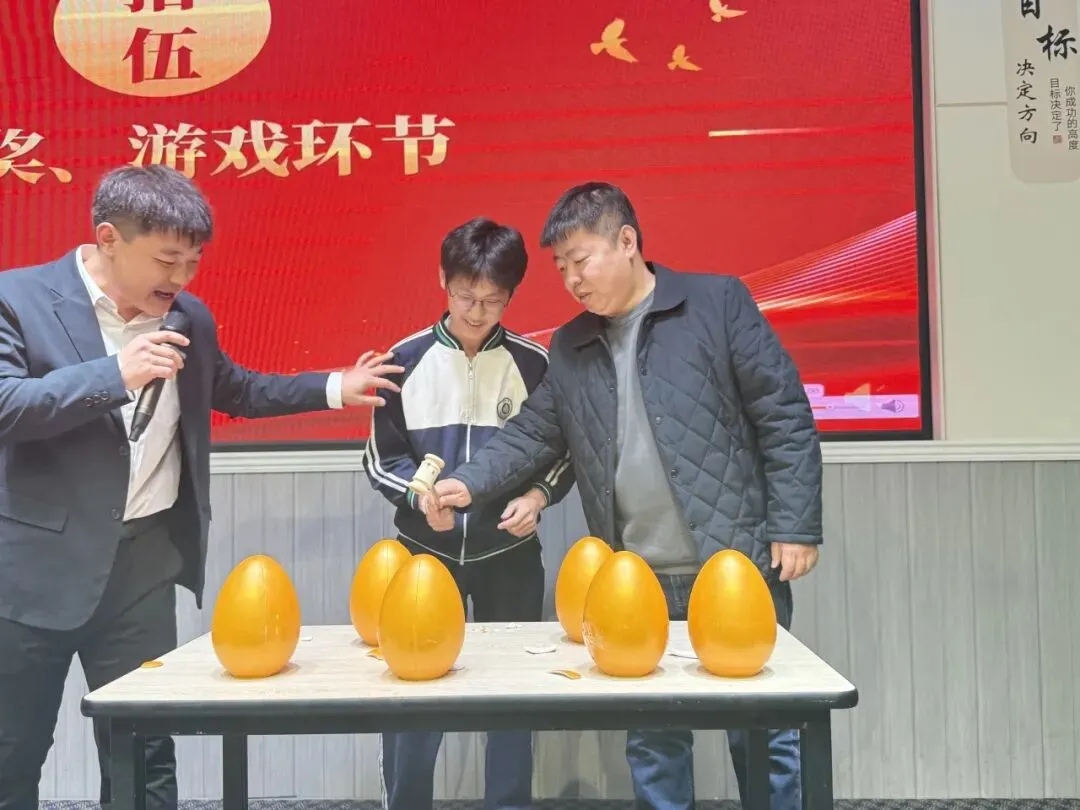 马踏青云赴中考 百日鏖战铸辉煌——文华学校初中部中考百日誓师大会圆满举行 第35张