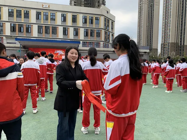 白云十中2026届中考百日誓师大会圆满举行:百日磨砺终成器,少年逐梦向未来 ——以青春之名,赴梦想之约! 第60张