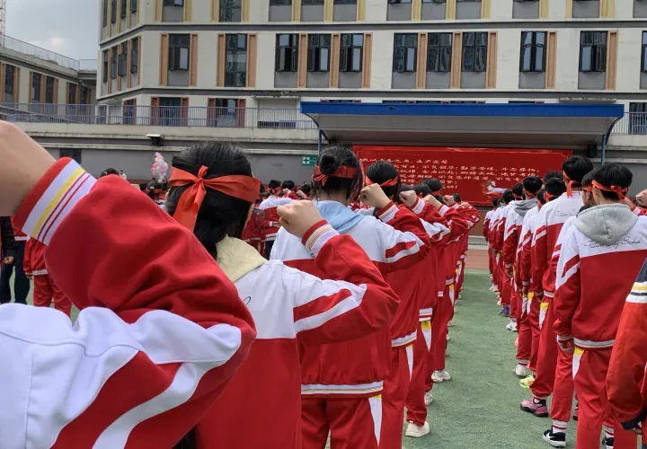 白云十中2026届中考百日誓师大会圆满举行:百日磨砺终成器,少年逐梦向未来 ——以青春之名,赴梦想之约! 第78张