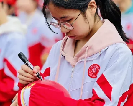 白云十中2026届中考百日誓师大会圆满举行:百日磨砺终成器,少年逐梦向未来 ——以青春之名,赴梦想之约! 第96张