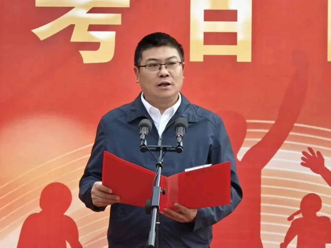 砺剑赴中考 逐梦启新程 | 万州一中初2026届中考誓师大会圆满举行 第23张 砺剑赴中考 逐梦启新程 | 万州一中初2026届中考誓师大会圆满举行 第23张