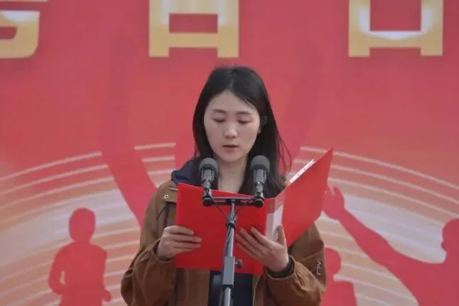 砺剑赴中考 逐梦启新程 | 万州一中初2026届中考誓师大会圆满举行 第35张 砺剑赴中考 逐梦启新程 | 万州一中初2026届中考誓师大会圆满举行 第35张