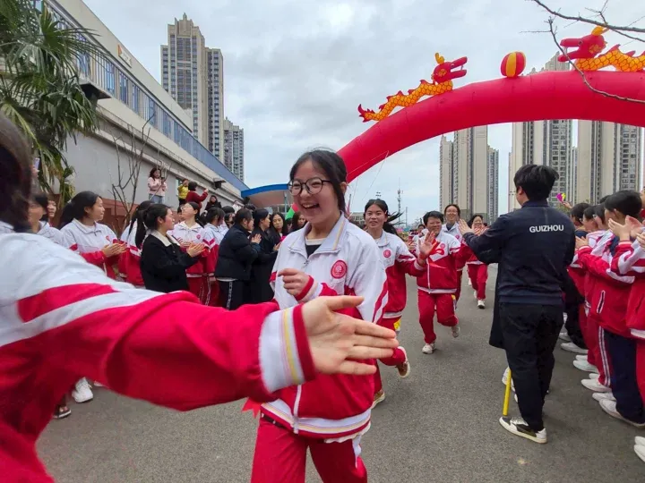 白云十中2026届中考百日誓师大会圆满举行:百日磨砺终成器,少年逐梦向未来 ——以青春之名,赴梦想之约! 第113张