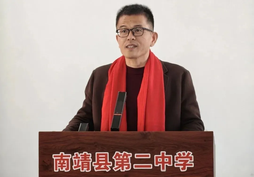 百日砺剑战中考,策马扬鞭创辉煌——南靖二中2026届中考百日冲刺誓师大会隆重举行 第16张 百日砺剑战中考,策马扬鞭创辉煌——南靖二中2026届中考百日冲刺誓师大会隆重举行 第16张