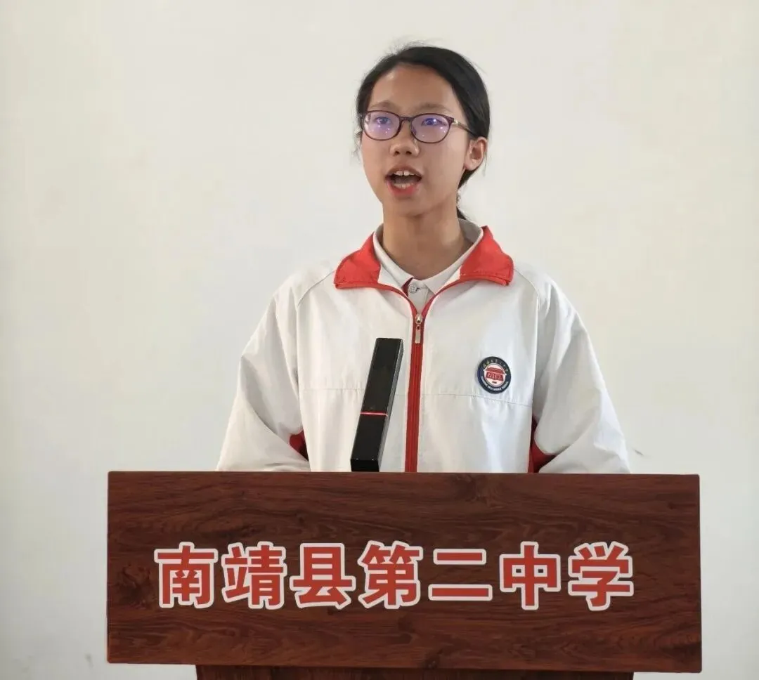 百日砺剑战中考,策马扬鞭创辉煌——南靖二中2026届中考百日冲刺誓师大会隆重举行 第20张 百日砺剑战中考,策马扬鞭创辉煌——南靖二中2026届中考百日冲刺誓师大会隆重举行 第20张