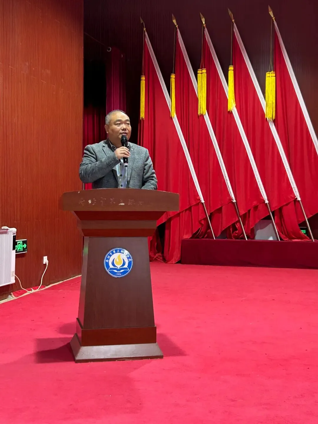 百日砺剑逐梦行 青春出征战中考——廊坊市第三职业中学2026届初三百日誓师大会圆满举行 第24张