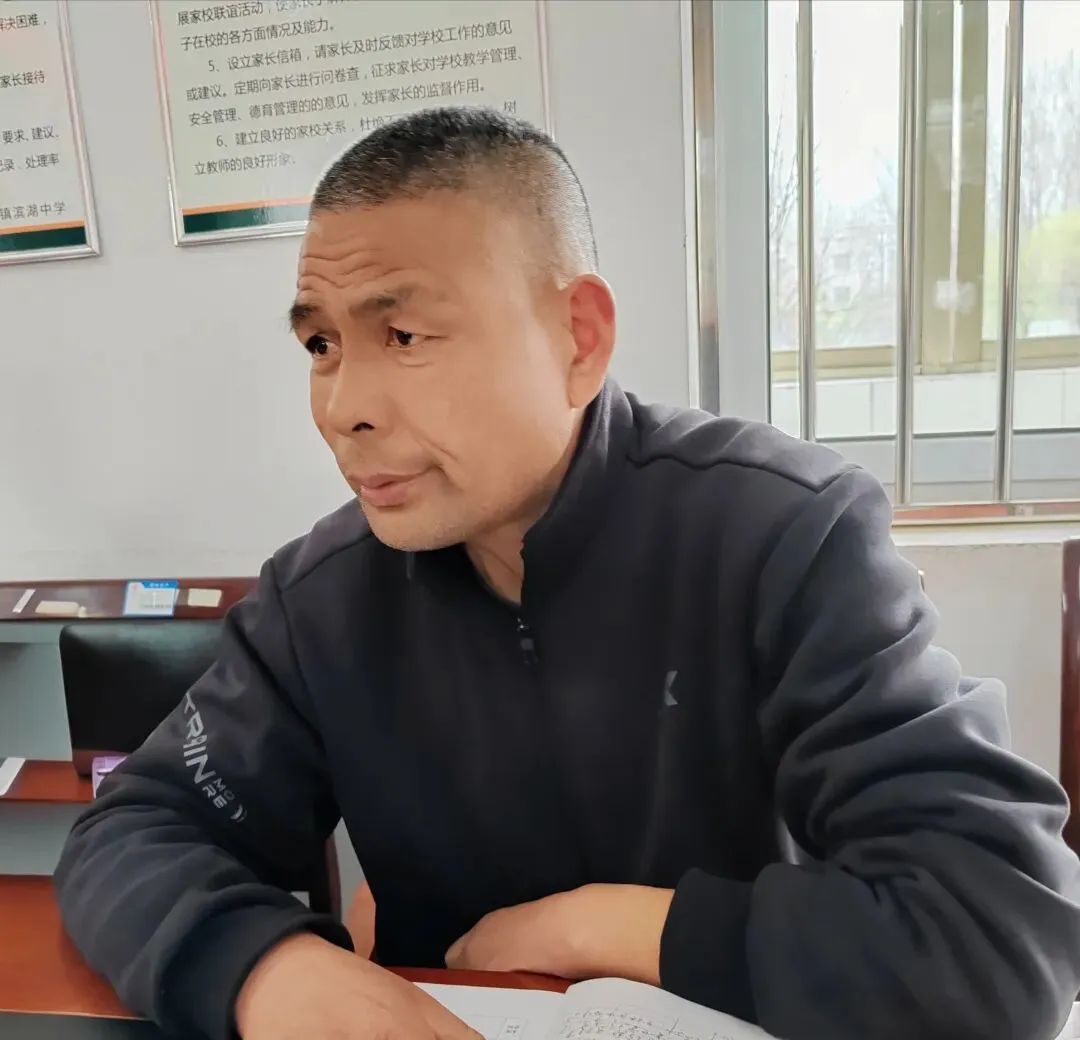 凝心聚力备中考 砥砺奋进铸辉煌——滨湖中学隆重召开毕业学科复习备考研讨会 第9张