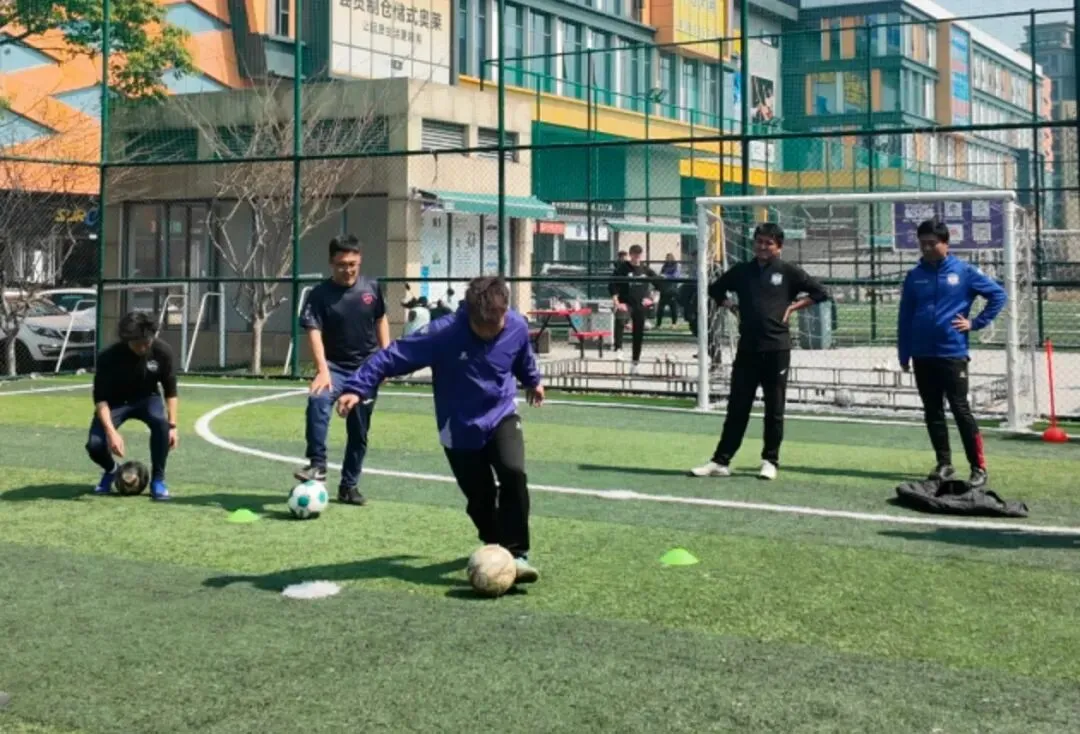 2026杭州中考体育,冲刺特训班,足球绕杆...... 第14张