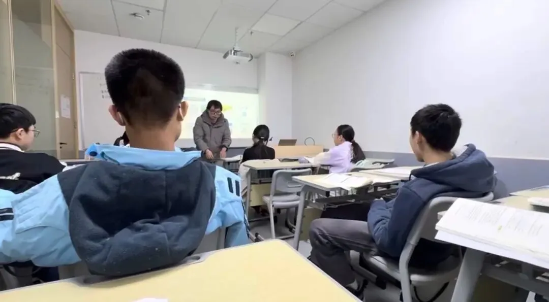 南宁中考数据曝光!主科A→A+,击败9%竞争者,才能稳上重点 第25张