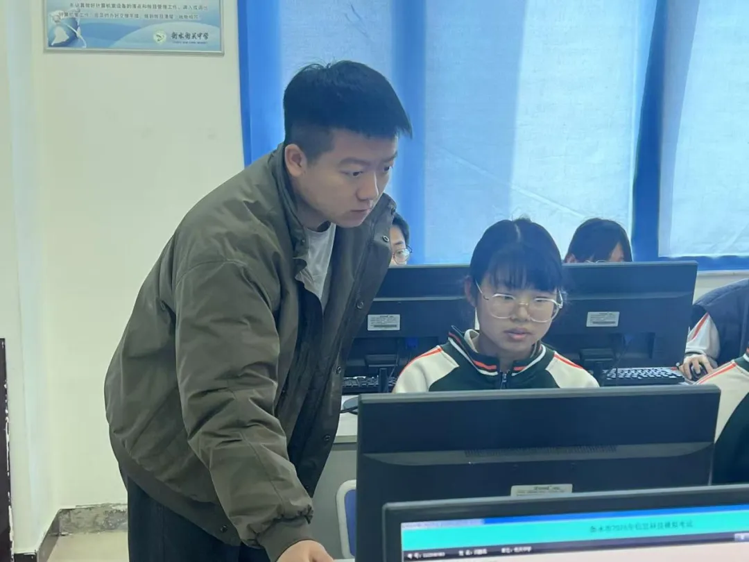 指尖逐光 智启未来——我校初中部信息技术模拟考试纪实 第21张