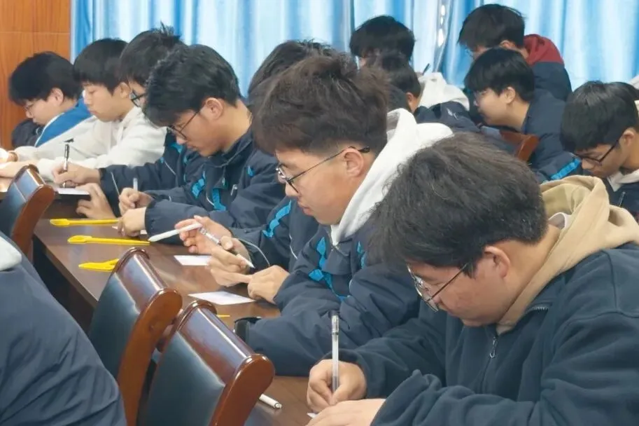 【铭 · 韵德育】百日誓师燃斗志 逐梦中考启新程——嘉善县丁栅中心学校举行九年级百日冲刺誓师大会 第10张