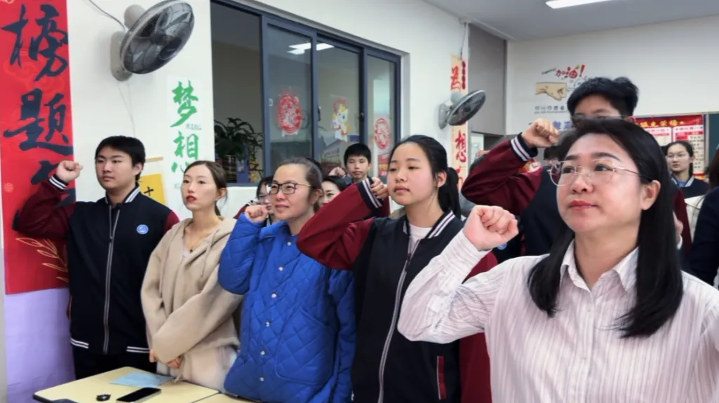 百日砺剑 逐梦中考——我校隆重举行2026届中考百日誓师大会 第50张