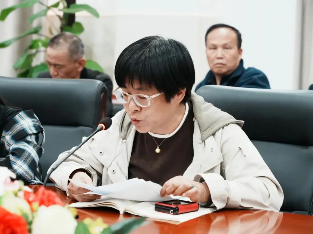 凝心聚力备中考 奋楫笃行创辉煌 | 榕城中学博东实验学校召开九年级备考会议 第17张