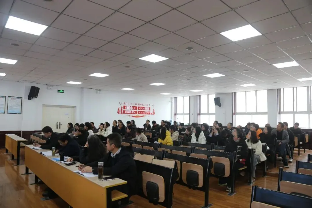 研备中考 聚力前行||兴国中学承办秦安县2026年中考备考(数学、道德与法治、历史)研讨活动 第6张