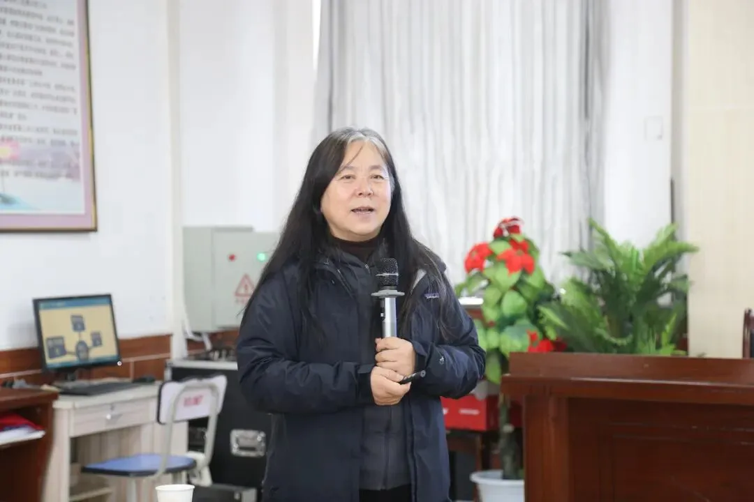 研备中考 聚力前行||兴国中学承办秦安县2026年中考备考(数学、道德与法治、历史)研讨活动 第10张