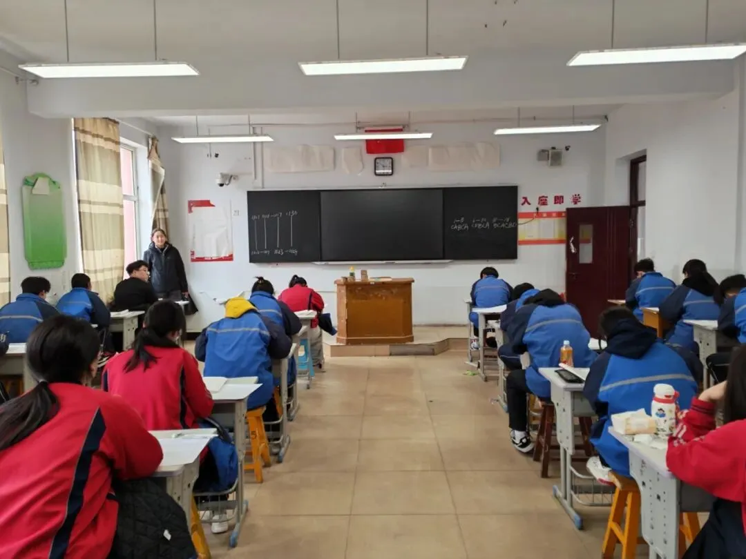 规范组织模考 精准赋能备考——我校顺利完成全市高三年级第一次 第8张