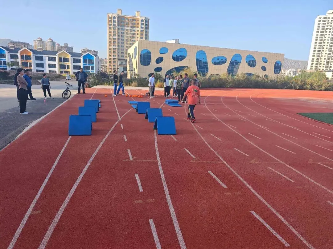 青跃中考体育训练营 第2张