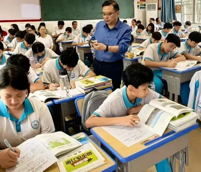 研训赋能备中考 同心聚力提质效——保亭县2026年春季学期中考(含生地会考)调研系列活动在我校圆满举行 第53张