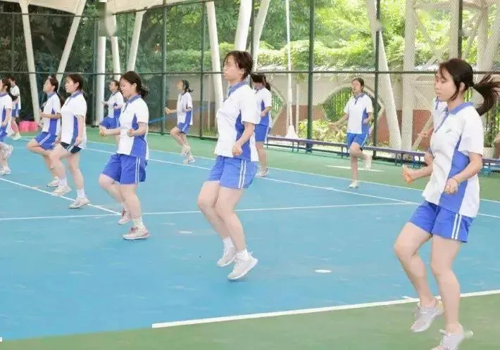 2025西安中考体育跳绳满分攻略:评分标准、训练方法与快速提升秘籍 第1张