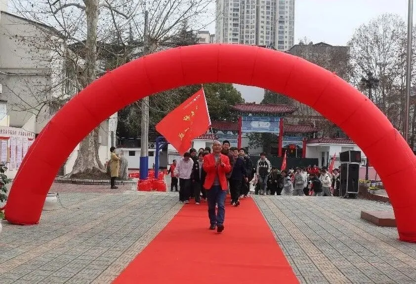 厉兵秣马迎中考,百日誓师振雄心——2026年春季学期开学典礼暨百日誓师大会 第46张 厉兵秣马迎中考,百日誓师振雄心——2026年春季学期开学典礼暨百日誓师大会 第46张