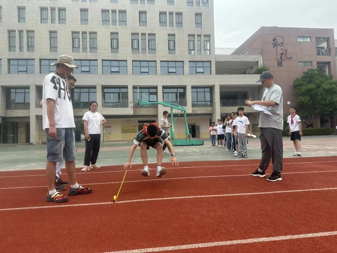 体育中考最后30天,凡是还在到处找关系、请私教的家长,倒不如这么做…… 第2张