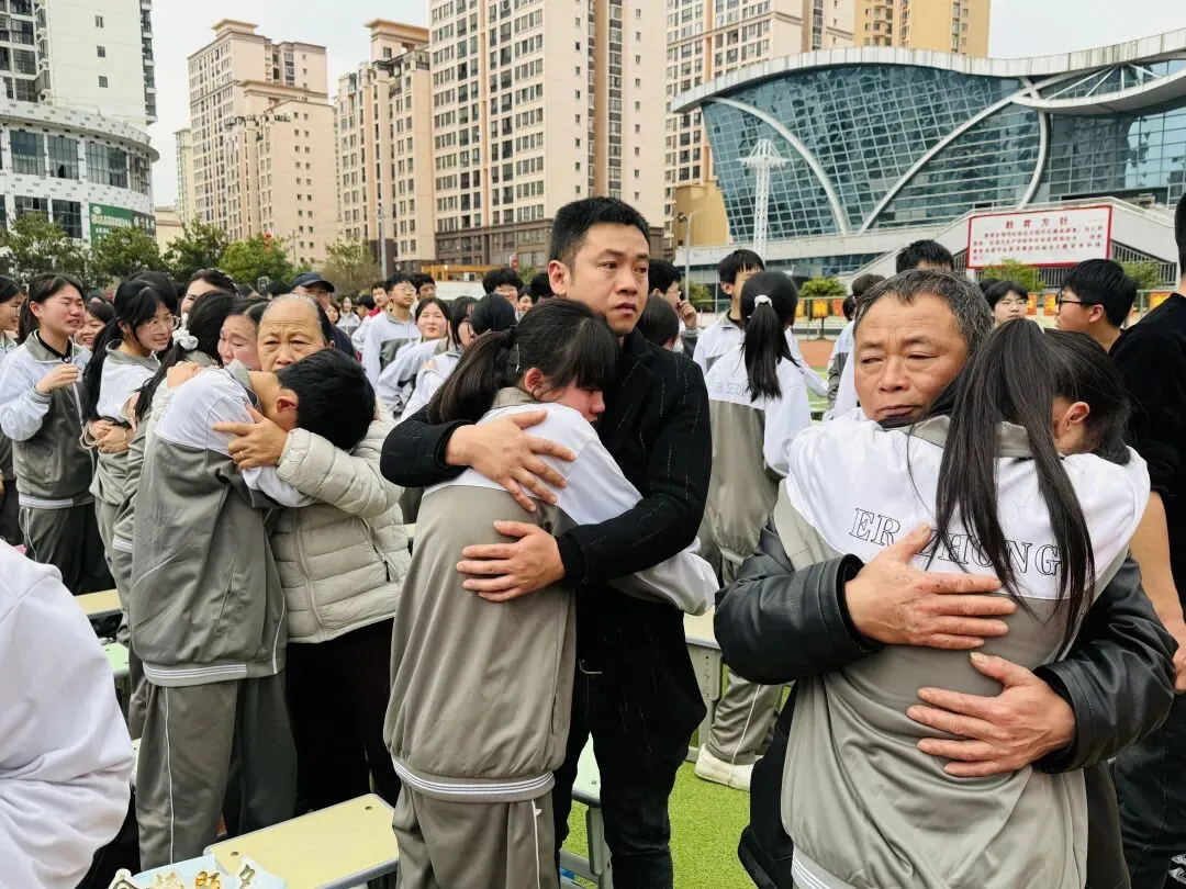 印江二中举行2026年中考百日冲刺动员大会 第19张