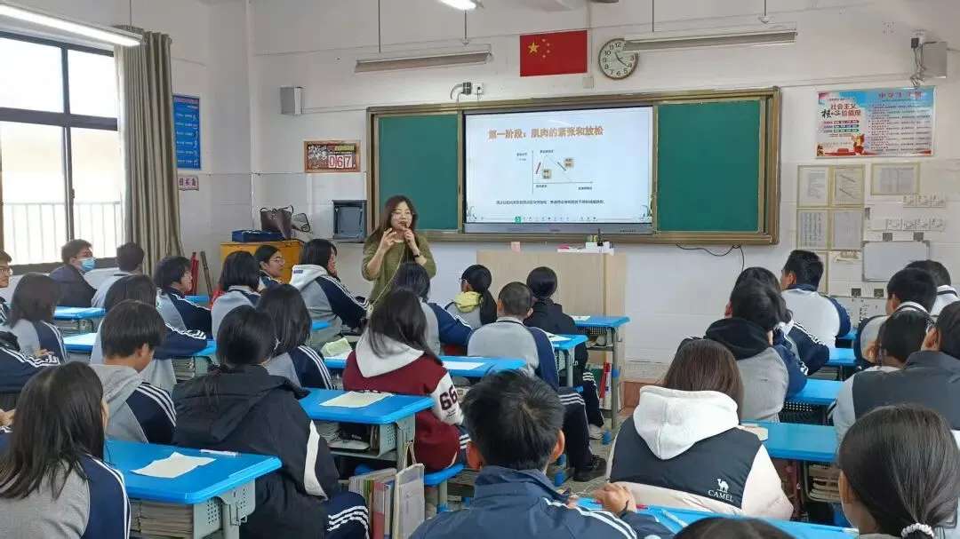 蓄力中考,静待花开——福州市未成年人心理辅导站送培送教活动走进我校 第21张