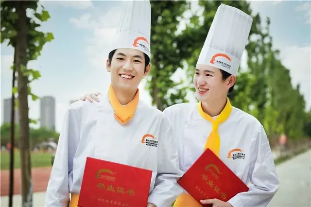 【家长必看】与其等中考后被动选择,不如现在提前入学!郑州新东方春季班免试入学中! 第16张