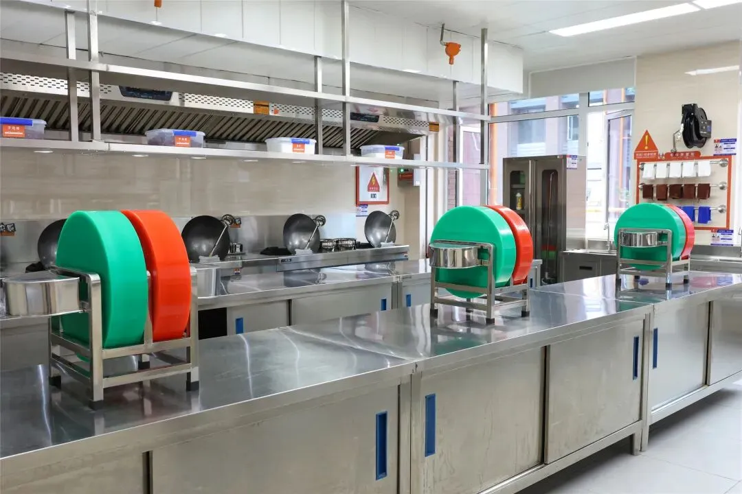 【家长必看】与其等中考后被动选择,不如现在提前入学!郑州新东方春季班免试入学中! 第27张