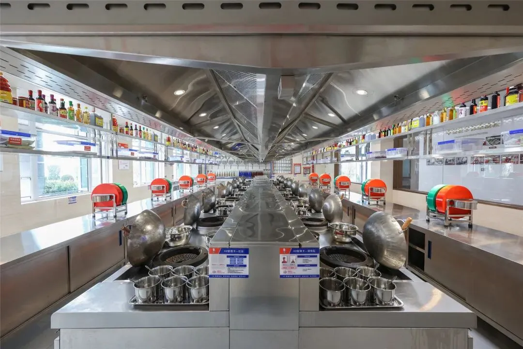 【家长必看】与其等中考后被动选择,不如现在提前入学!郑州新东方春季班免试入学中! 第29张