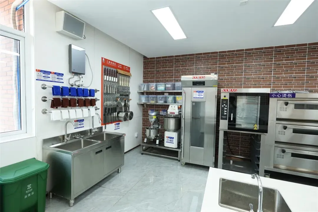 【家长必看】与其等中考后被动选择,不如现在提前入学!郑州新东方春季班免试入学中! 第30张