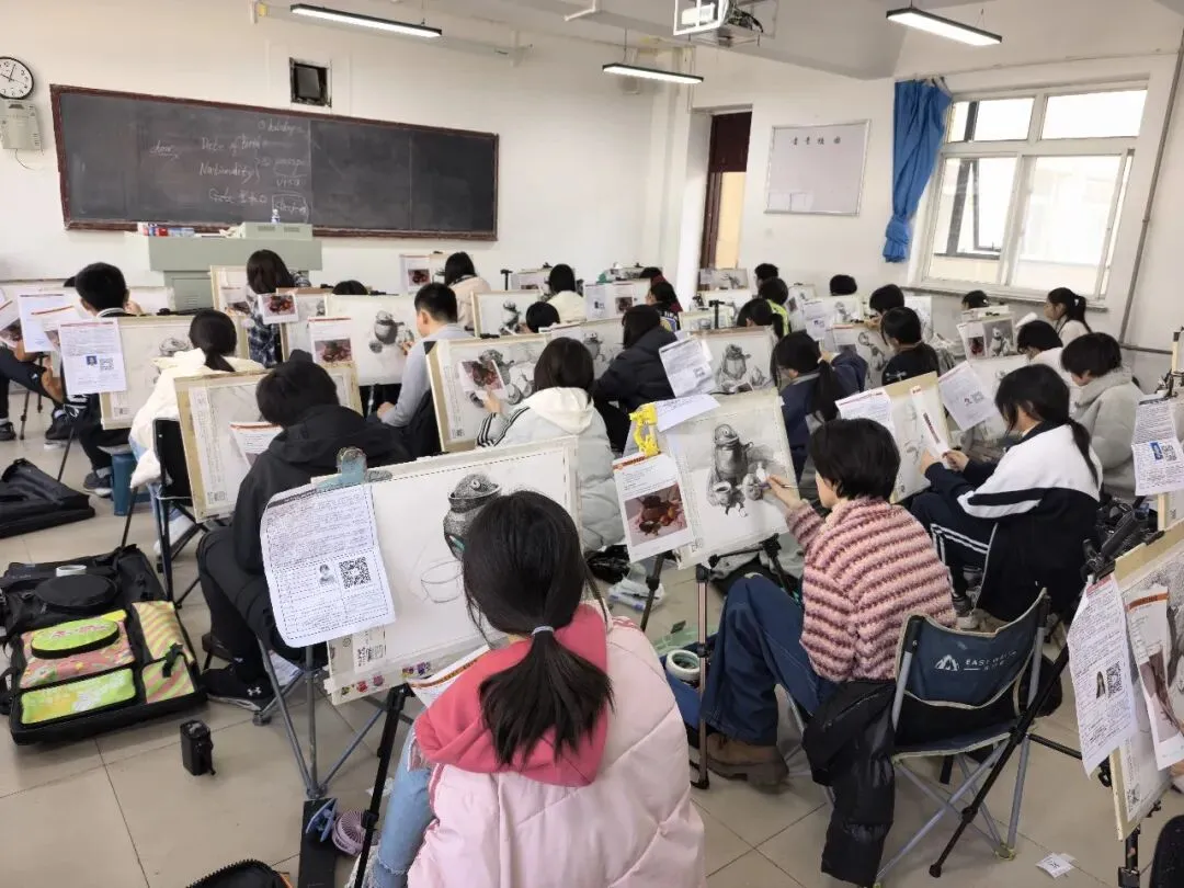 质检美术二模圆满落幕(附高清真题)|复盘沉淀,冲刺中考 第7张 质检美术二模圆满落幕(附高清真题)|复盘沉淀,冲刺中考 第7张