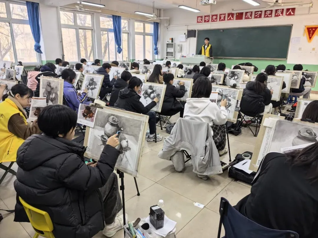 质检美术二模圆满落幕(附高清真题)|复盘沉淀,冲刺中考 第21张 质检美术二模圆满落幕(附高清真题)|复盘沉淀,冲刺中考 第21张