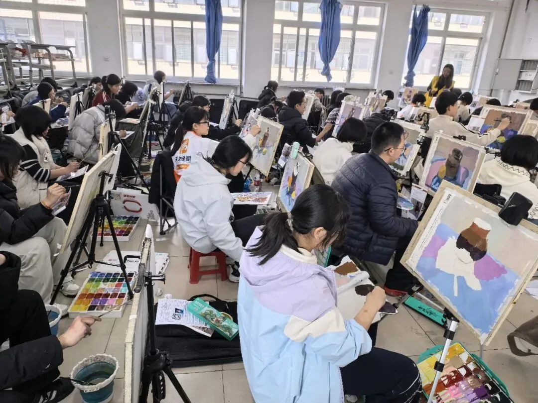 质检美术二模圆满落幕(附高清真题)|复盘沉淀,冲刺中考 第31张 质检美术二模圆满落幕(附高清真题)|复盘沉淀,冲刺中考 第31张