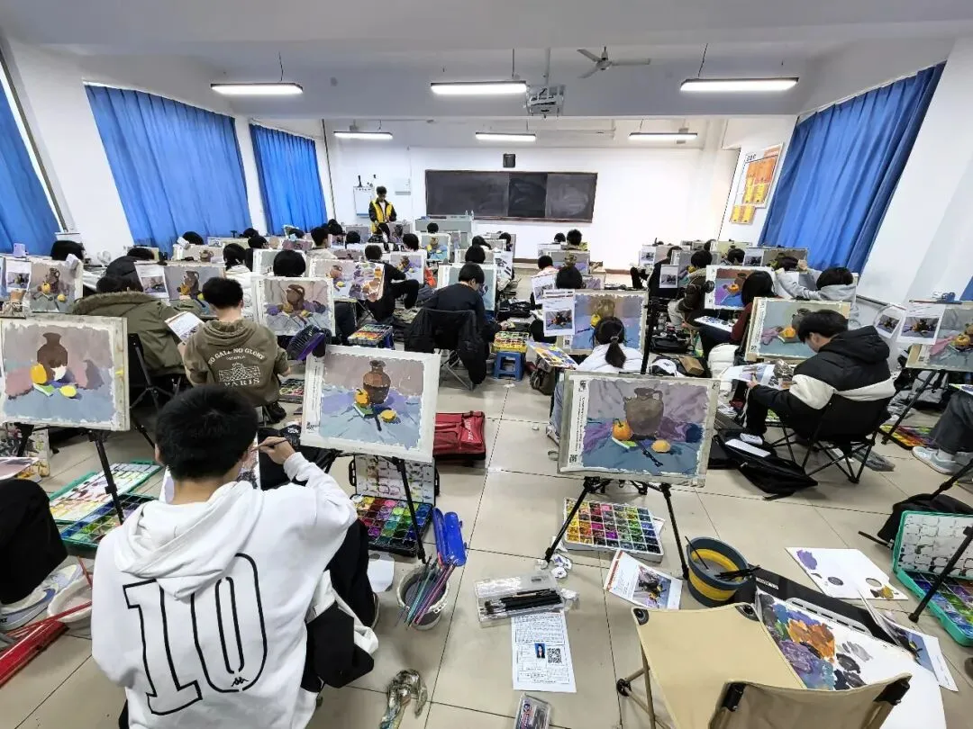 质检美术二模圆满落幕(附高清真题)|复盘沉淀,冲刺中考 第43张 质检美术二模圆满落幕(附高清真题)|复盘沉淀,冲刺中考 第43张