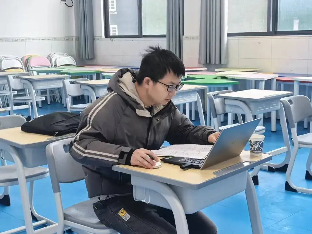 研真题明方向,以赛促教共成长——吉水县高中教师说高考真题决赛在文峰中学圆满落幕 第32张 研真题明方向,以赛促教共成长——吉水县高中教师说高考真题决赛在文峰中学圆满落幕 第32张