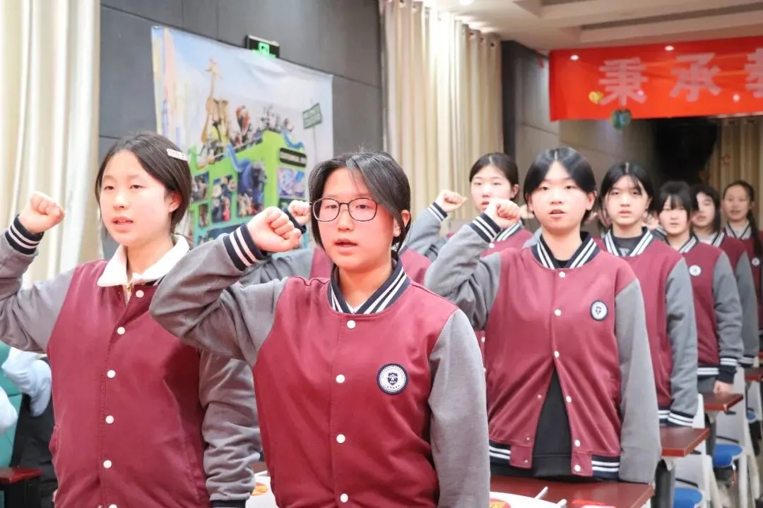 百日竞渡展雄风,六月中考创辉煌——以诺实验学校2026届中考百日誓师大会 第53张 百日竞渡展雄风,六月中考创辉煌——以诺实验学校2026届中考百日誓师大会 第53张