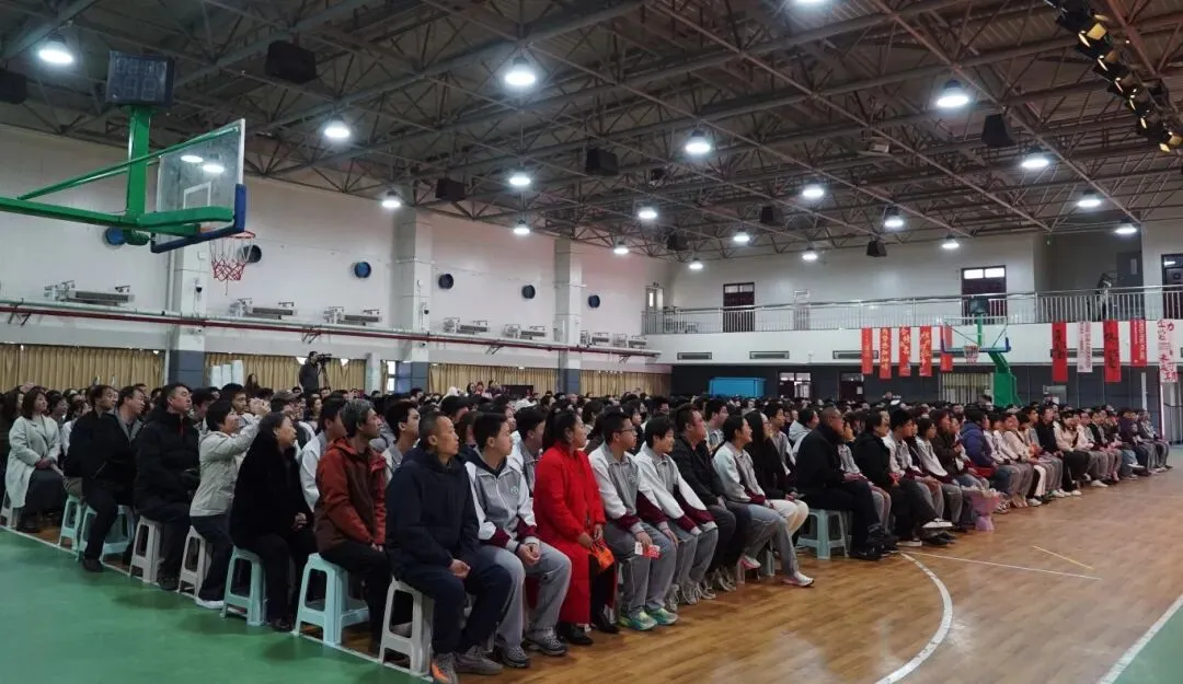 凝心聚力战百日 乘风破浪赢中考——延庆十一中学2026届初三百日誓师大会圆满举行 第13张 凝心聚力战百日 乘风破浪赢中考——延庆十一中学2026届初三百日誓师大会圆满举行 第13张