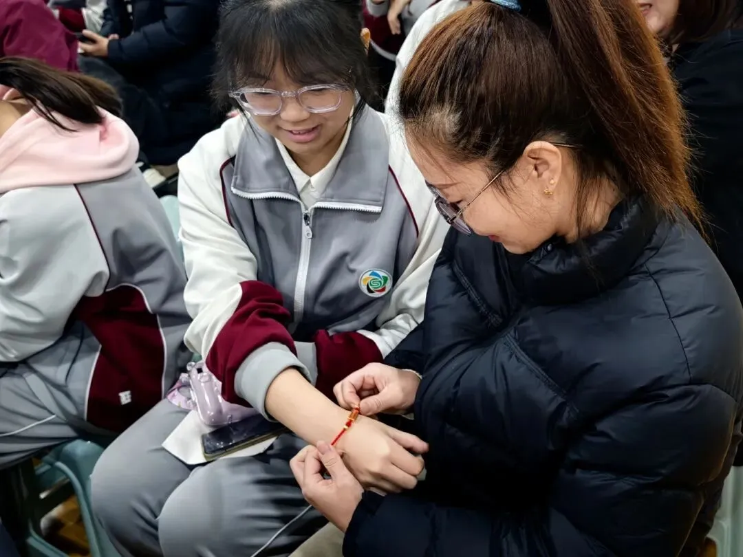 凝心聚力战百日 乘风破浪赢中考——延庆十一中学2026届初三百日誓师大会圆满举行 第24张 凝心聚力战百日 乘风破浪赢中考——延庆十一中学2026届初三百日誓师大会圆满举行 第24张