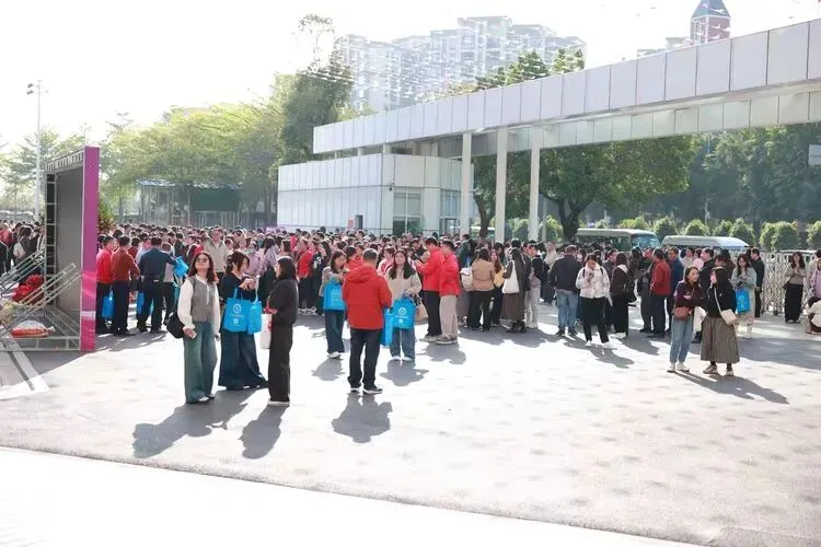 【有气质,更卓越】广东省2026届新中考备考复习冲刺研讨会在狮实举行 第10张