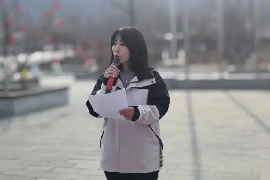 百日冲刺攀高峰 长城砺剑赴中考——北京十一怀柔实验学校(初中部)初三年级社会大课堂暨百日誓师圆满举行 第31张