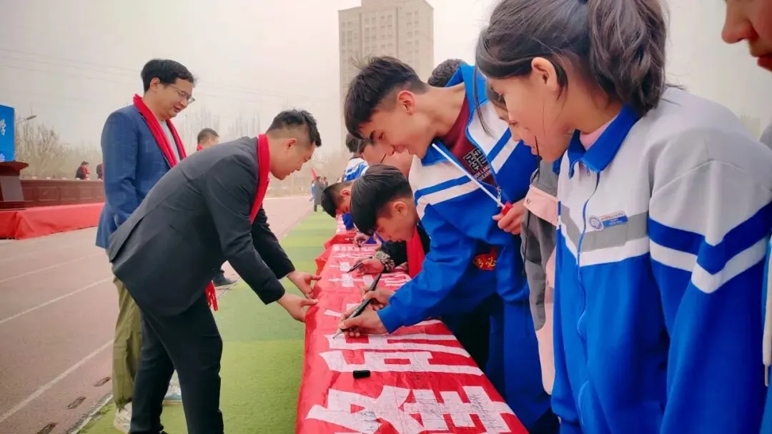 百日砺剑,决战中考!喀什市第二十七中学首届中考誓师大会燃动校园 第37张