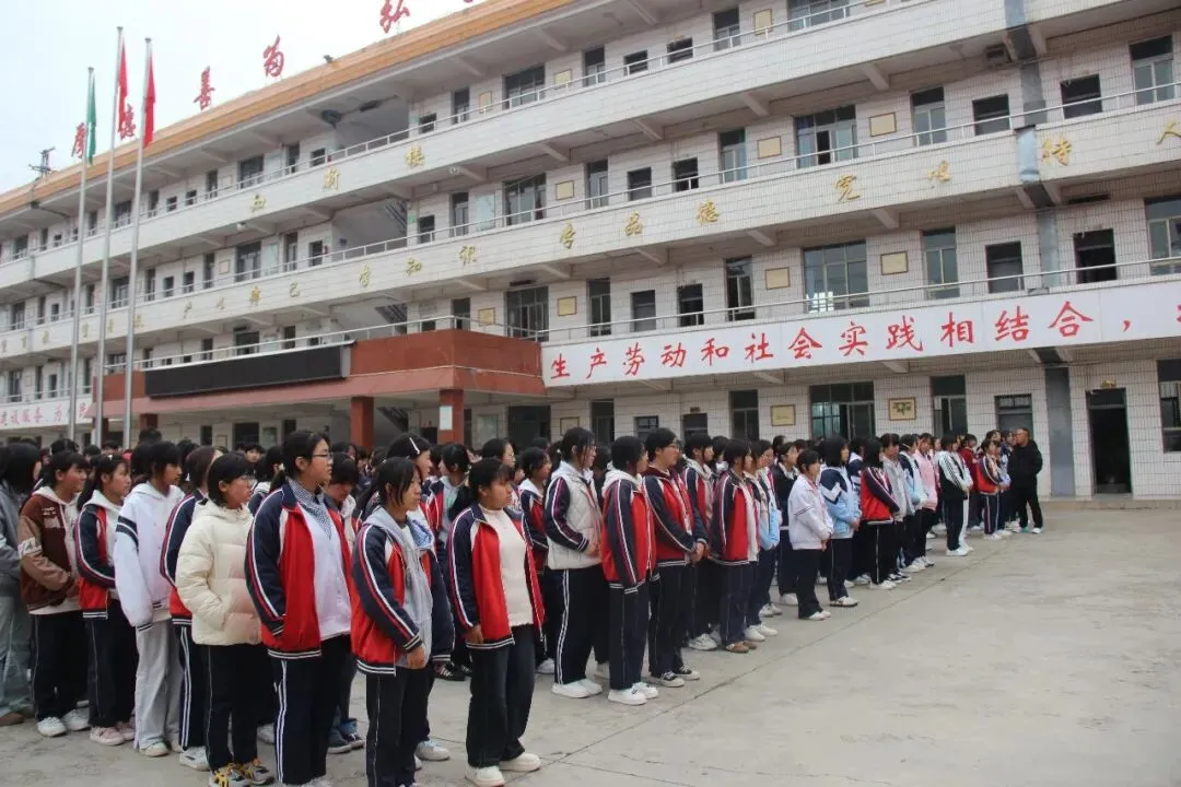 富源县竹园镇中学举行2026年中考百日誓师动员会 第5张 富源县竹园镇中学举行2026年中考百日誓师动员会 第5张