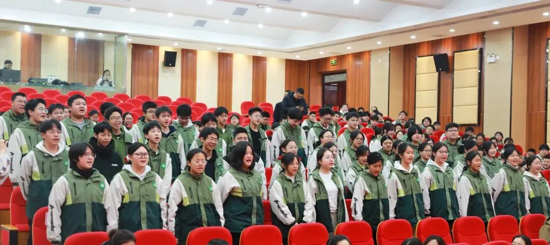 百日逐梦,决战中考!我校九年级中考百日誓师大会燃情启幕 第8张 百日逐梦,决战中考!我校九年级中考百日誓师大会燃情启幕 第8张