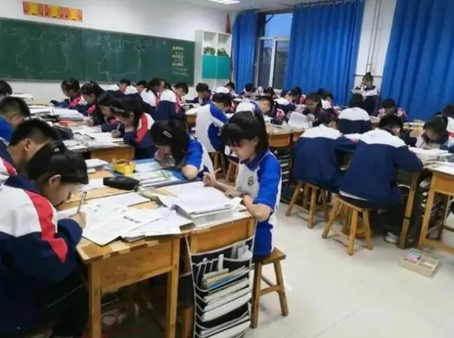 初一过坎、初二爬坡、初三冲刺!想决胜中考,还要拼家长的实力段位 第5张