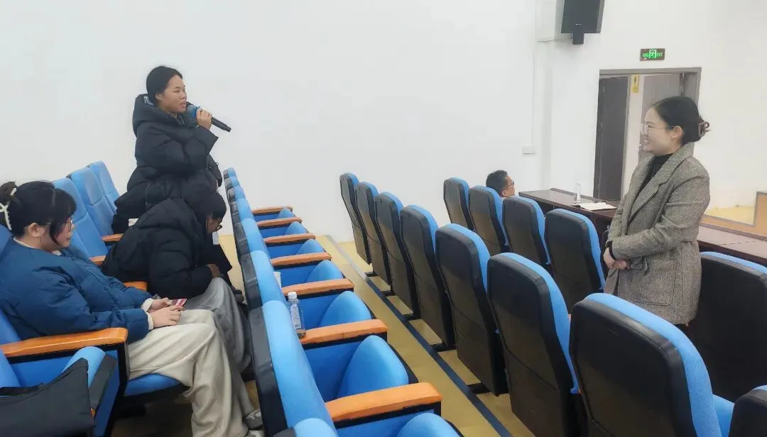 聚焦中考备考,提升教学实效 ——八步区2026年初中生物中考备考研讨活动在八步区第五实验中学顺利举行 第26张 聚焦中考备考,提升教学实效 ——八步区2026年初中生物中考备考研讨活动在八步区第五实验中学顺利举行 第26张