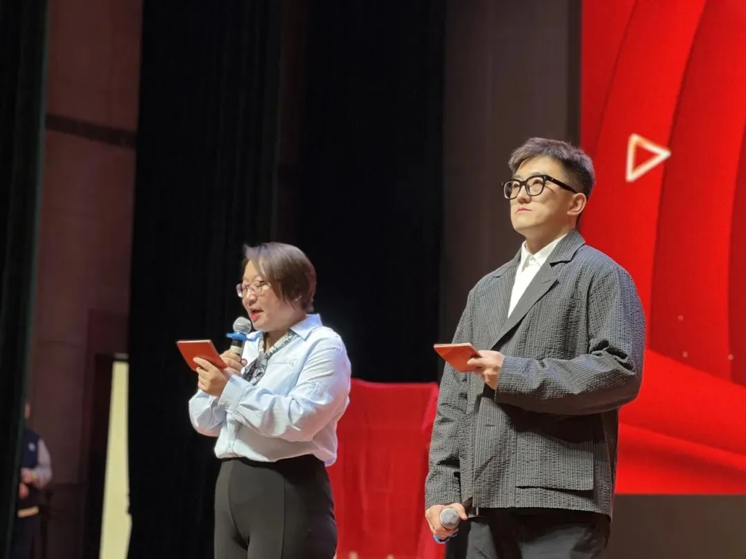 百日誓师启新程,逐梦中考赴荣光——沈阳汇置万博实验学校初中部2026年百日誓师大会圆满举行 第19张 百日誓师启新程,逐梦中考赴荣光——沈阳汇置万博实验学校初中部2026年百日誓师大会圆满举行 第19张