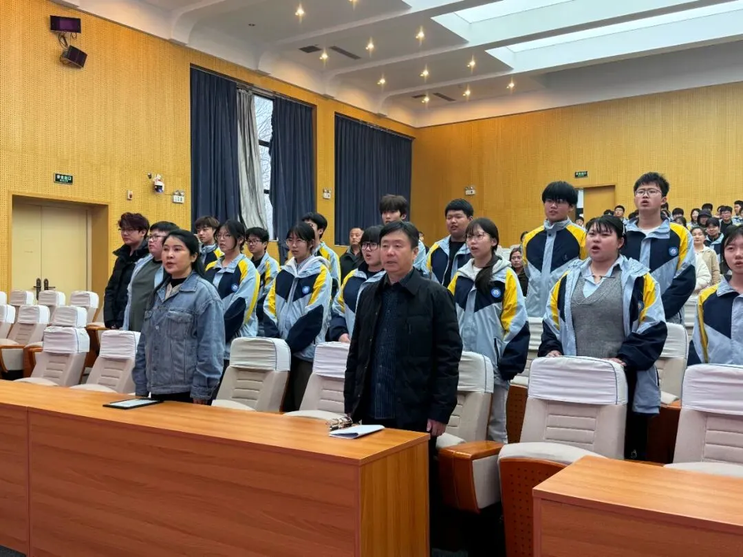 骏马奔腾启新程 青春筑梦赢中考——尼山孔子博雅学校举办2026届初三誓师大会 第2张 骏马奔腾启新程 青春筑梦赢中考——尼山孔子博雅学校举办2026届初三誓师大会 第2张