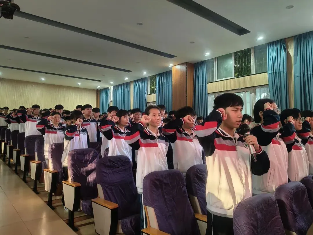 百日誓师燃壮志 逐梦中考谱新篇——勐仑中学初三中考百日誓师活动圆满举行 第7张