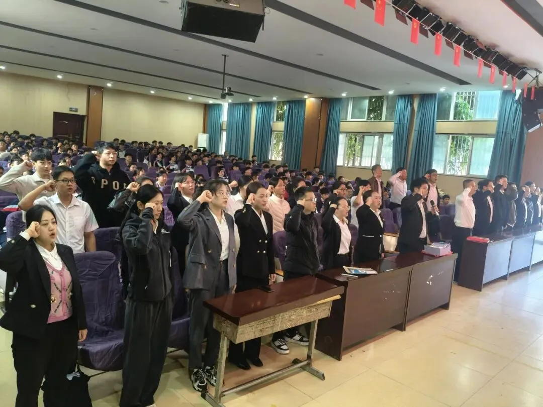 百日誓师燃壮志 逐梦中考谱新篇——勐仑中学初三中考百日誓师活动圆满举行 第11张